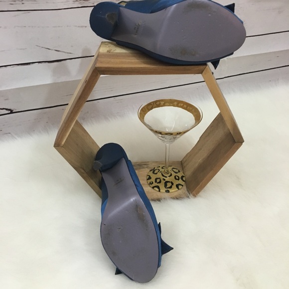Hale Bob Blue satin pump - Picture 8 of 8